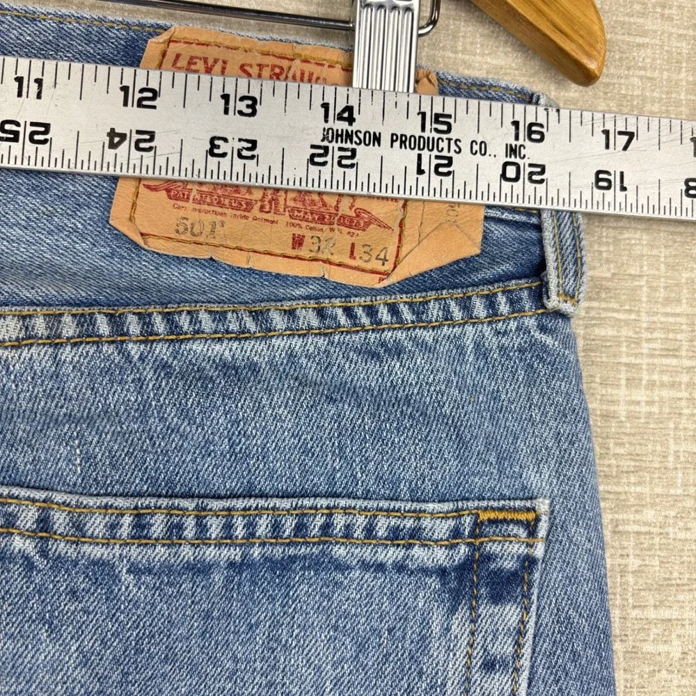 Vintage Levis 501 Jeans Mens 32x34 Original Fit Jeans Light Distress Denim
